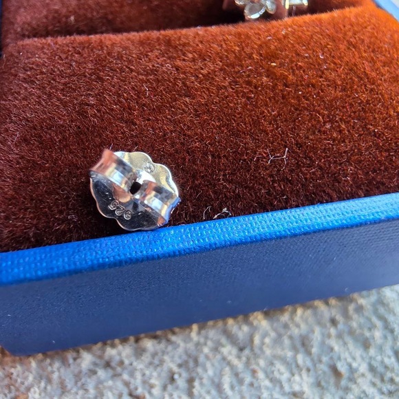 Macy’s Diamond Flower Stud Earrings 1/10 ct. t.w. in 925 Sterling Silver - Picture 7 of 7